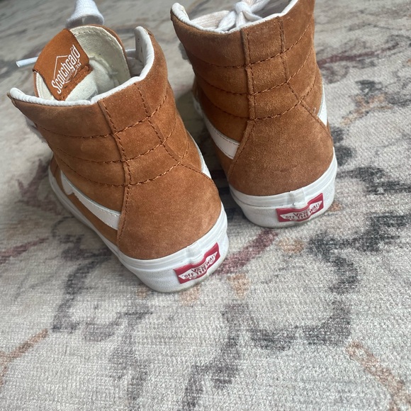 Vans Tan Suede SCOTCHGARD high top - Picture 8 of 9